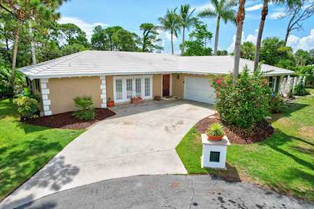 8666 SE Gulfstream Place Hobe Sound, FL 33455