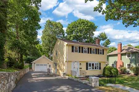 25 Oak Street Reading, MA 01867
