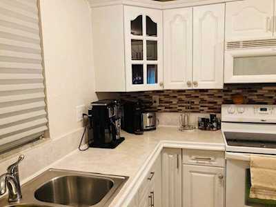 2810 Riverside Dr #106-A Coral Springs, FL 33065
