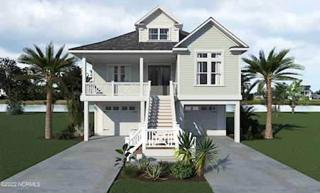 343 Spicer Lake Drive Holly Ridge, NC 28445