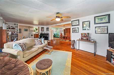 614 Kalolina Street #D Kailua, HI 96734
