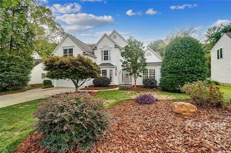 5945 Heartwood Ct Harrisburg, NC 28075