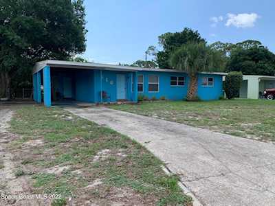 910 Acacia Way Cocoa, FL 32922