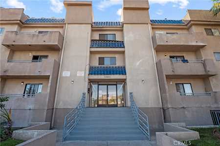 10901 Laurel Canyon Blvd #108 San Fernando, CA 91340