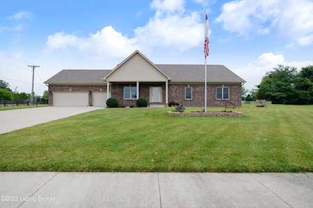 130 Sunray Dr Shepherdsville, KY 40165