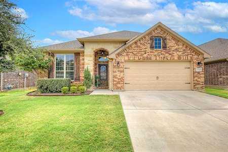 7244 Laguna Del Campo Trail Fort Worth, TX 76131