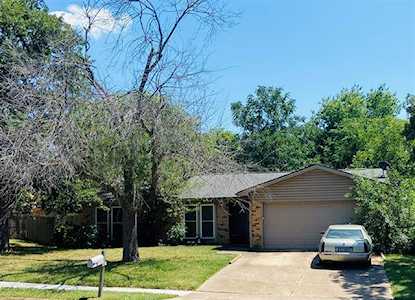 3317 Meadow Wood Lane Bedford, TX 76021