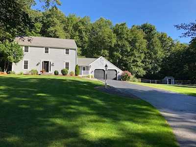 356 Pollard Rd Northbridge, MA 01534