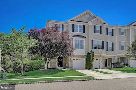 99 Oakridge Dr Mount Royal, NJ 08061