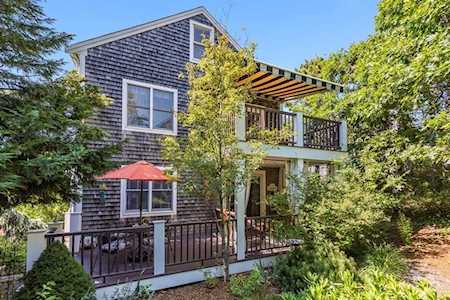 51 Harry Kemp Way #2 Provincetown, MA 02657