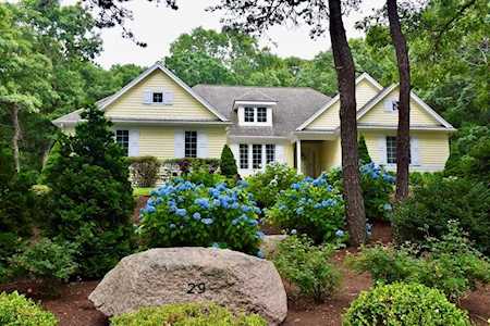 29 Longshank Cir Falmouth, MA 02536