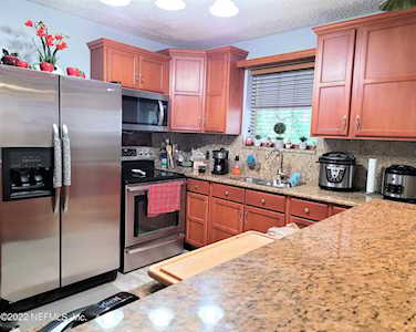 5930 Green Hill Ln Jacksonville, FL 32211
