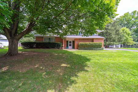 374 Briarwood Drive Whitehall, OH 43213