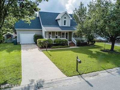 3220 Meeting Place Greenville, NC 27858