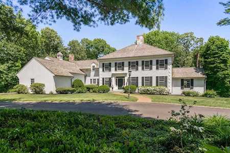 33 Meadowbrook Rd Weston, MA 02493