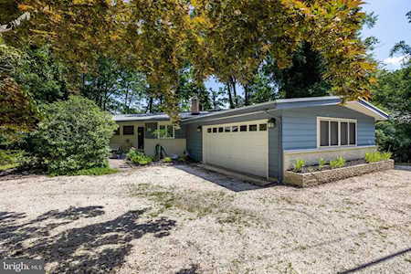 16 Lakeside Dr S W Medford, NJ 08055