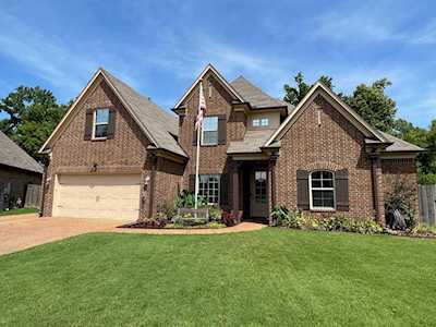 6150 Carebi Way Bartlett, TN 38135
