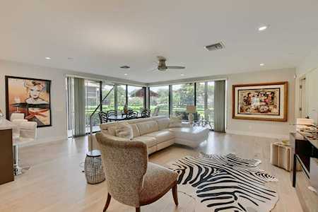19343 Sabal Lake Drive Boca Raton, FL 33434