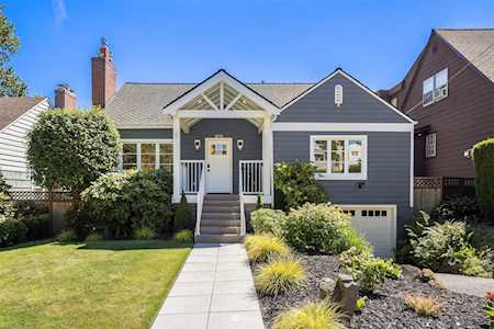 3711 NE 42nd St Seattle, WA 98105