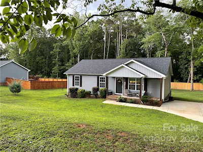 212 General Beauregard St Stanley, NC 28164