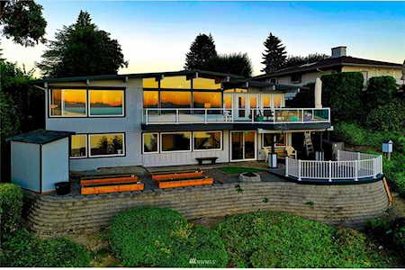 12822 Shorecrest Dr SW Burien, WA 98146