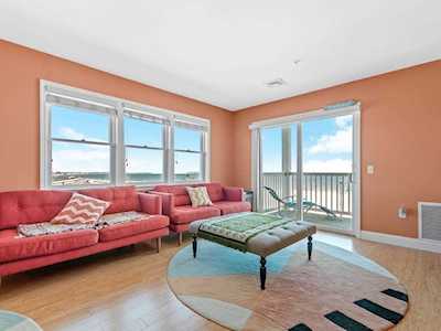 360 Revere Beach Blvd #319 Revere, MA 02151