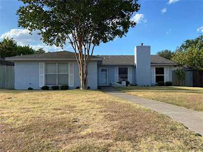 1613 Chisolm Trail Lewisville, TX 75077