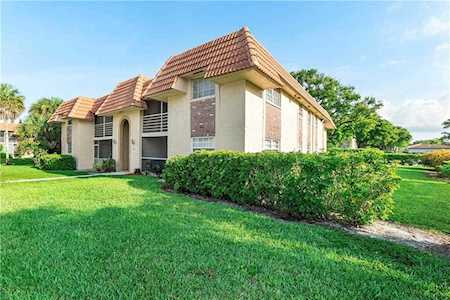 8101 NW 27th St #3 Coral Springs, FL 33065
