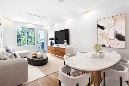 223 Howard Ave #2A Brooklyn, NY 11233