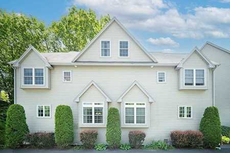 20 Riverbank Rd #1 Attleboro, MA 02703