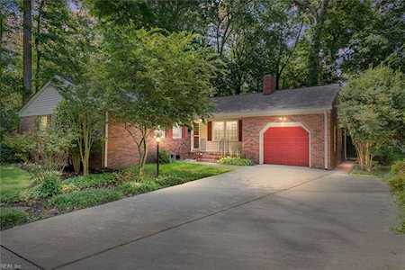 93 Nicewood Dr Newport News, VA 23602
