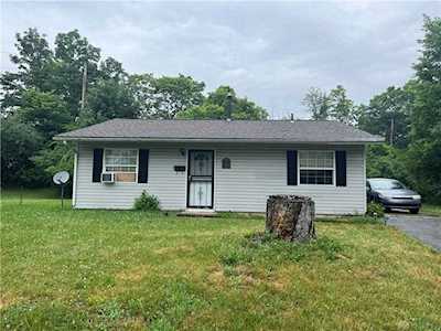 1458 Hullway Court Dayton, OH 45417