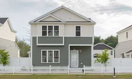 13 Cleary Circle #18 Norfolk, MA 02056