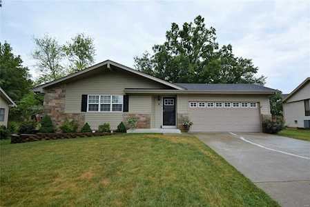 9 Rheims Ct Lake St Louis, MO 63367