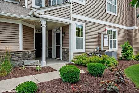 2405 Golf Ridge Circle Naperville, IL 60563