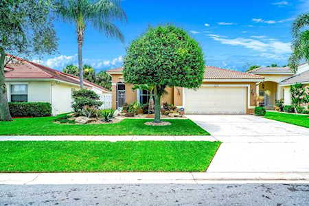 6232 Barton Creek Circle Lake Worth Beach, FL 33463