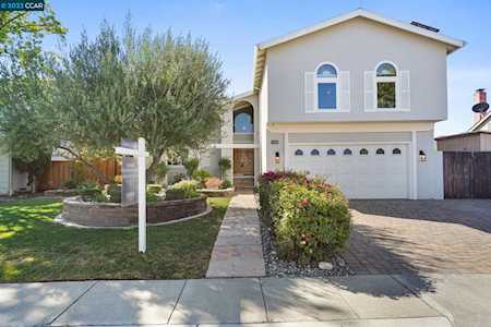 7109 Valley Trails Dr Pleasanton, CA 94588