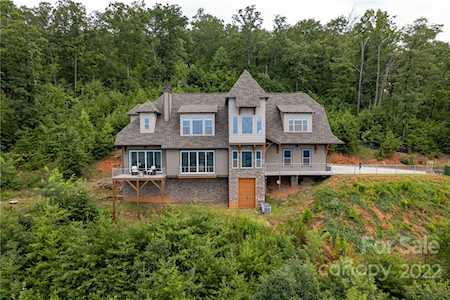 561 Golden Ridge Dr Lake Lure, NC 28746