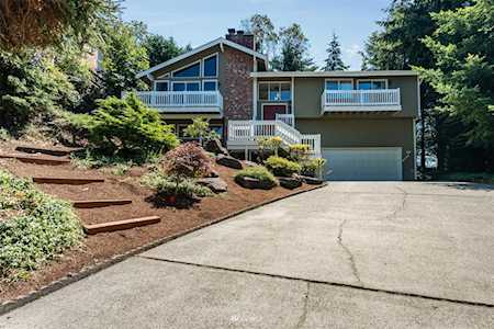 13313 SE 51st St Bellevue, WA 98006