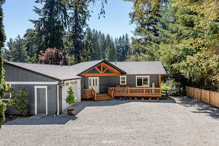 11002 317th Ave NE Carnation, WA 98014