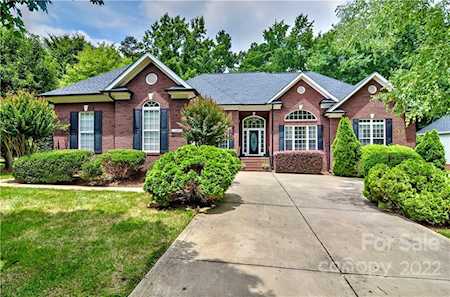 14921 Middlesborough Dr Matthews, NC 28104