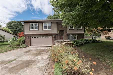 412 Pelenor Dr Franklin, IN 46131