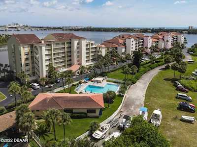 632 Marina Point Drive #6320 Daytona Beach, FL 32114