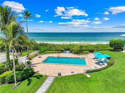 2701 Gulf Shore Blvd N, Villa #3 Naples, FL 34103