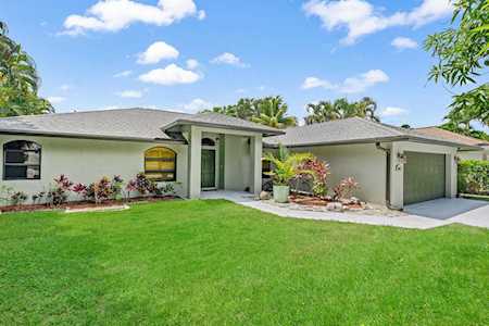 9102 SE Pomona Street Hobe Sound, FL 33455