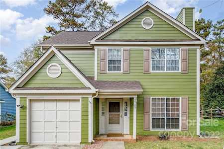 8500 Red Setter Ln Charlotte, NC 28227