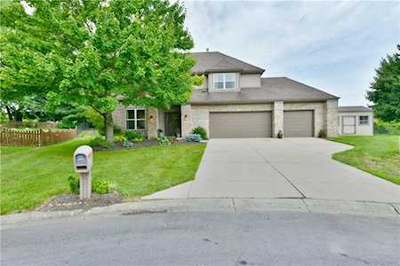 309 Lake Point Way Noblesville, IN 46062