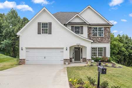 10024 Castleglen Ln Knoxville, TN 37922