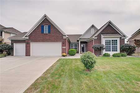 4711 Shady Ridge Row Greenwood, IN 46143