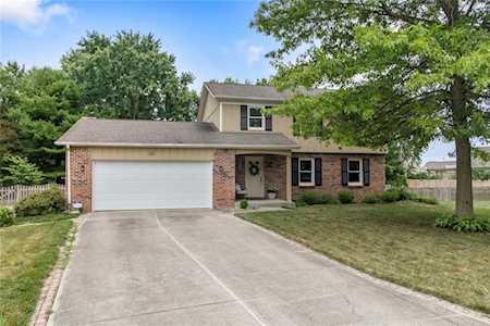 55 Waterford Ct Zionsville, IN 46077